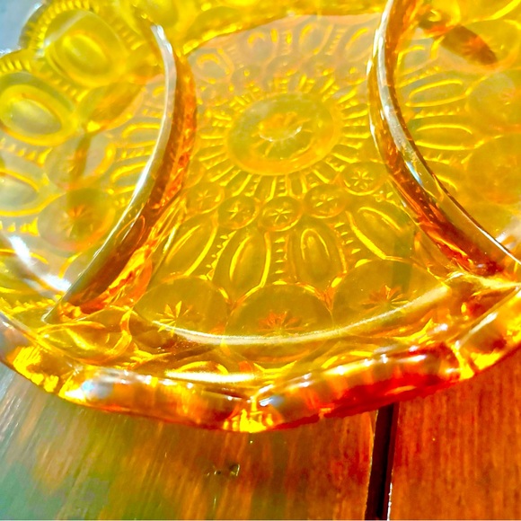 LE Smith Moon and Stars Amber Glass Divided VTG 1960s MCM Relish Candy Dish EUC - Picture 8 of 10